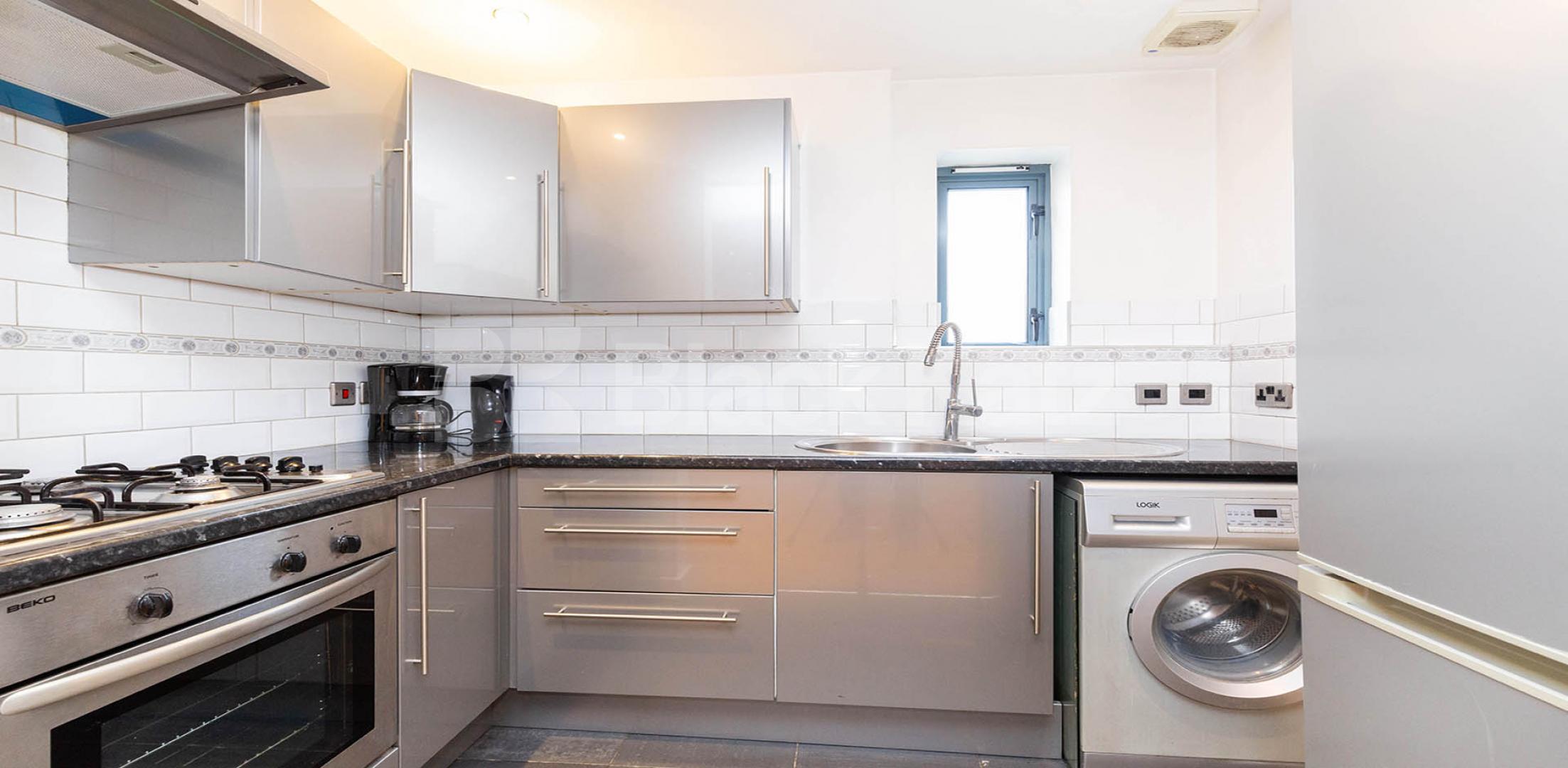 			2 Bedroom, 1 bath, 1 reception Apartment			 Bethnal Green Road, BETHNAL GREEN /HACKNEY